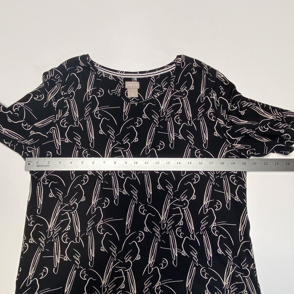 Chico’s Size 2 Large Supima Cotton V-Neck Top Black White Parrot Bird Print - Picture 10 of 10